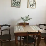 公寓 Deli Oldal Vendeghaz 埃格尔