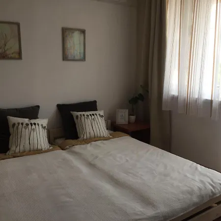 Apartment Deli Oldal Vendeghaz