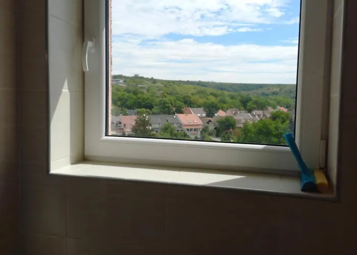 Deli Oldal Vendeghaz * Eger