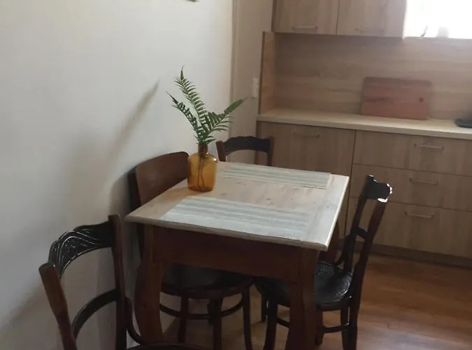 Apartment Deli Oldal Vendeghaz